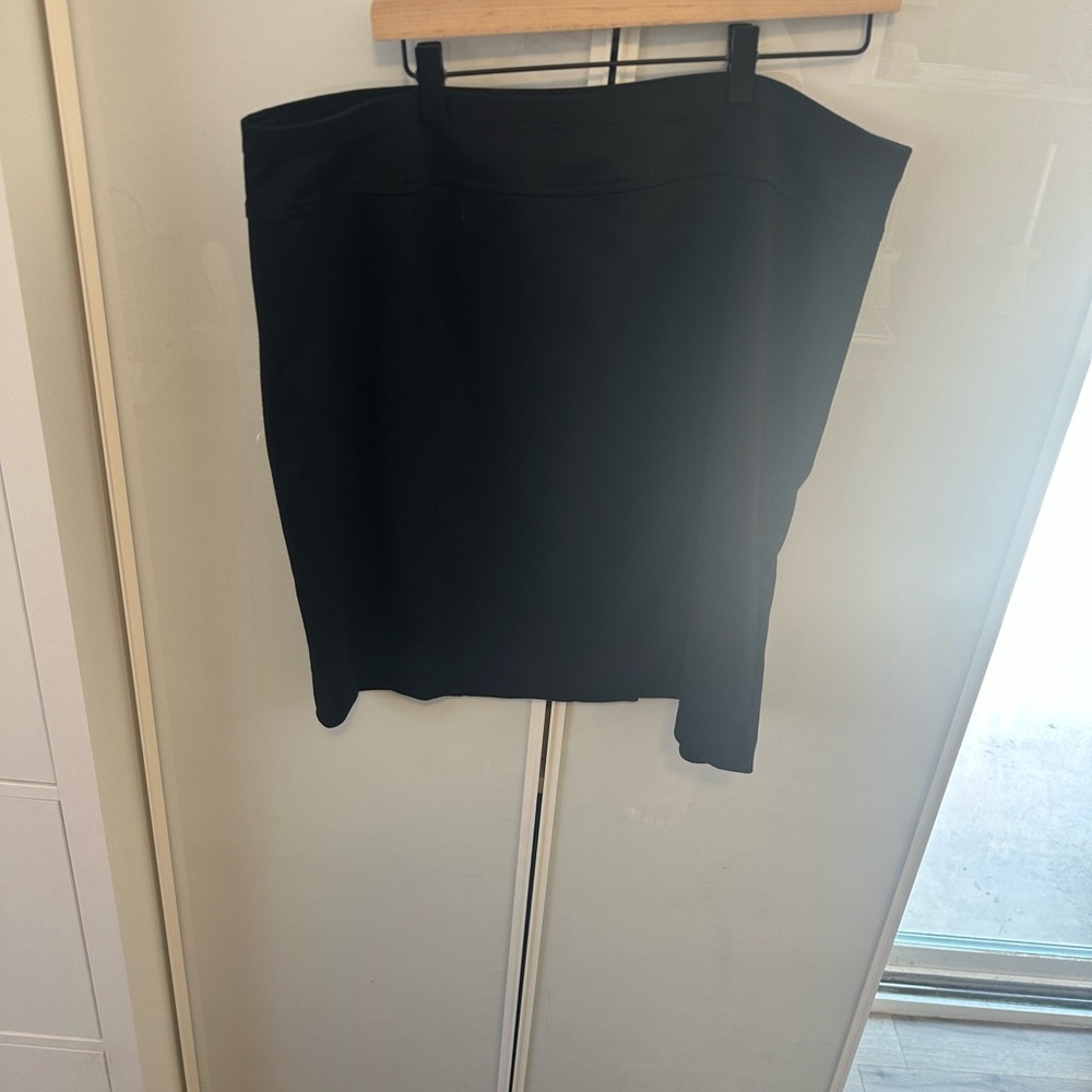 Ellen Tracy Black Skirt